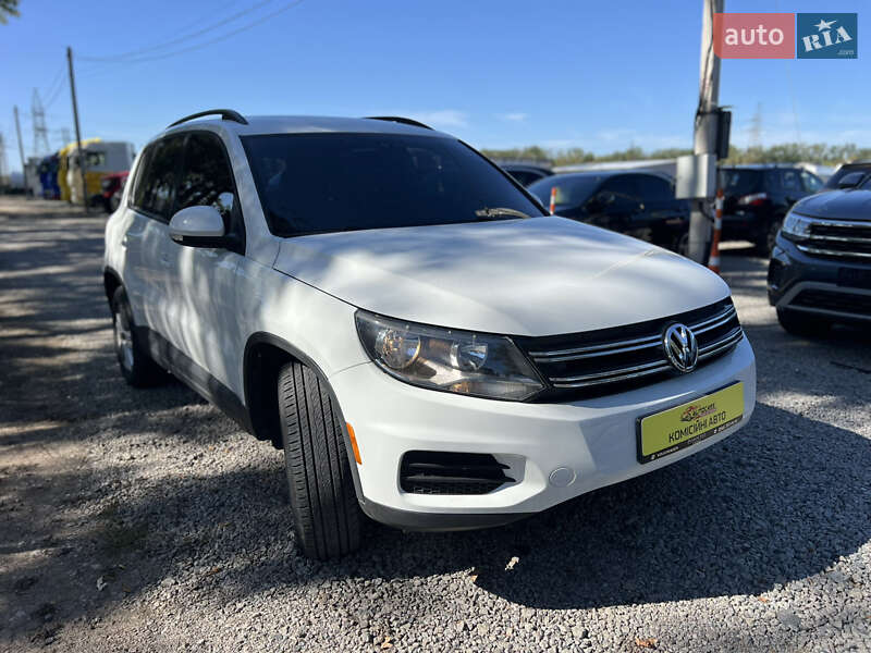 Внедорожник / Кроссовер Volkswagen Tiguan 2015 в Умани