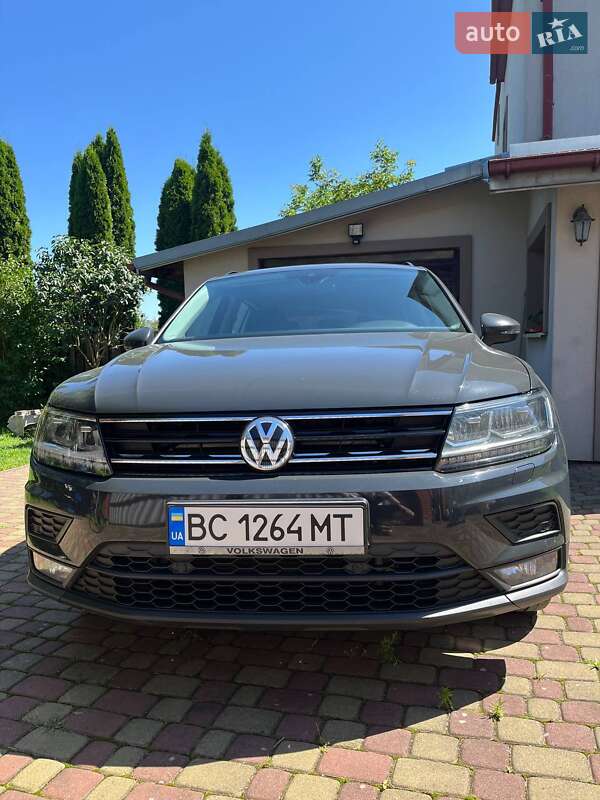 Внедорожник / Кроссовер Volkswagen Tiguan 2018 в Львове