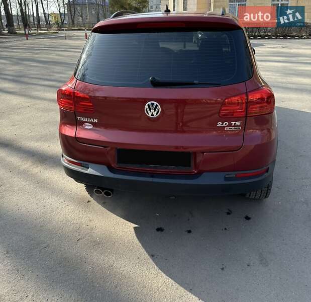 Volkswagen Tiguan 2015