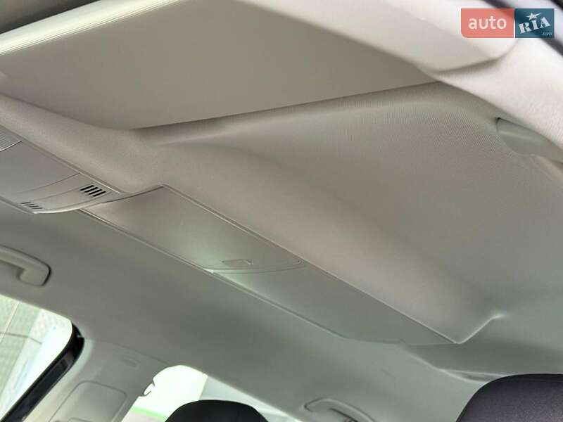 Внедорожник / Кроссовер Volkswagen Tiguan 2021 в Одессе