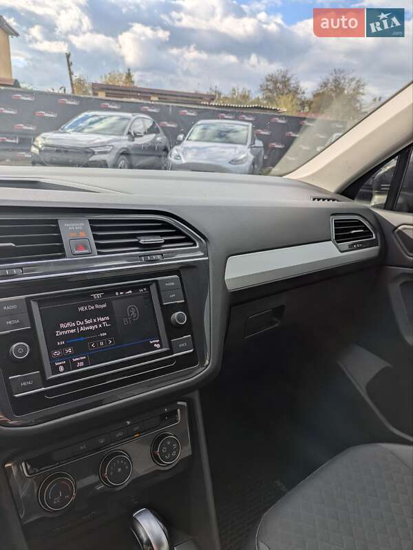 Внедорожник / Кроссовер Volkswagen Tiguan 2020 в Львове