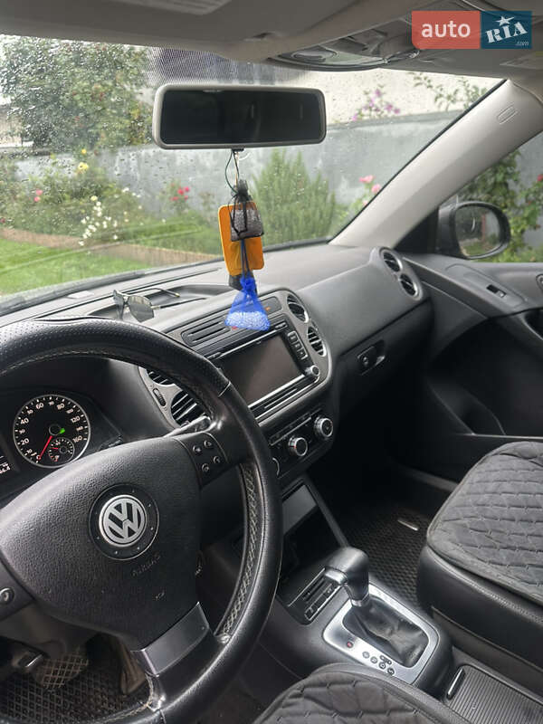 Позашляховик / Кросовер Volkswagen Tiguan 2010 в Коломиї