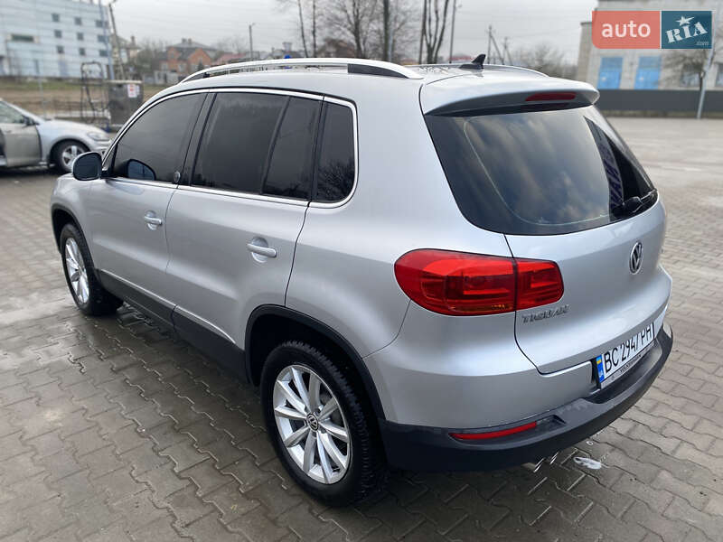 Внедорожник / Кроссовер Volkswagen Tiguan 2016 в Львове