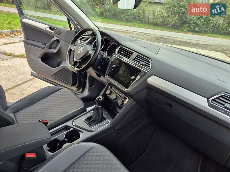Позашляховик / Кросовер Volkswagen Tiguan 2019 в Стрию