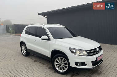 Внедорожник / Кроссовер Volkswagen Tiguan 2014 в 