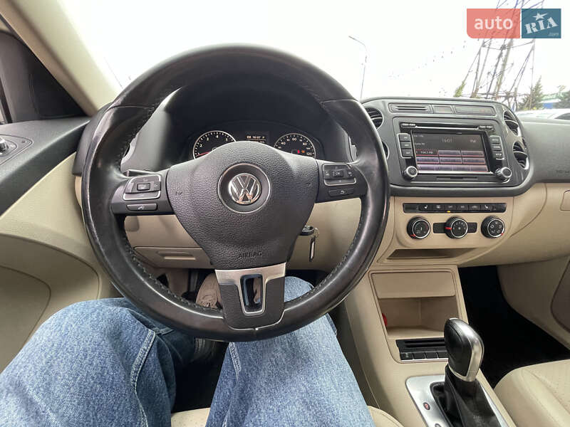 Внедорожник / Кроссовер Volkswagen Tiguan 2013 в Львове