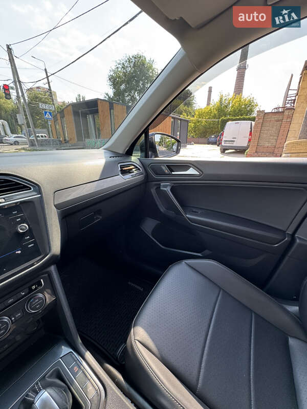 Внедорожник / Кроссовер Volkswagen Tiguan 2021 в Днепре