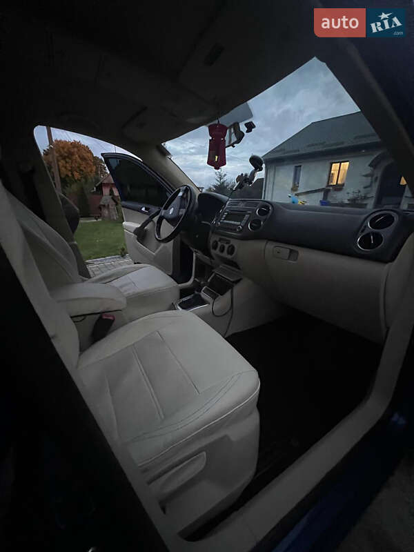 Внедорожник / Кроссовер Volkswagen Tiguan 2008 в Львове
