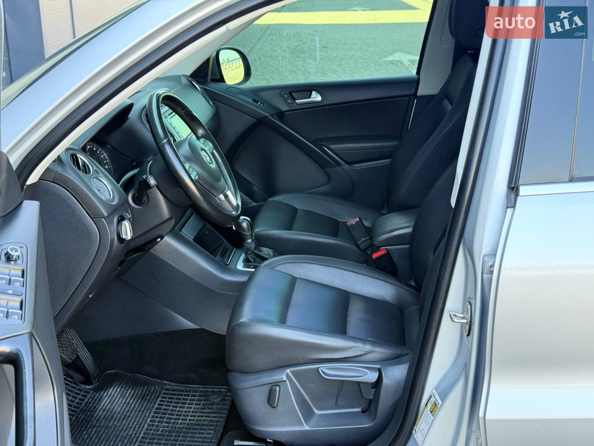 2012 Volkswagen Tiguan - мініатюра 14