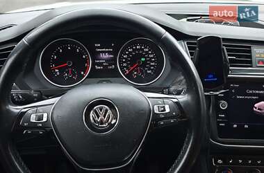 Внедорожник / Кроссовер Volkswagen Tiguan 2018 в 