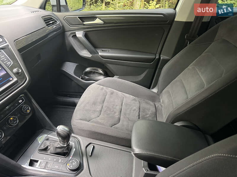 Внедорожник / Кроссовер Volkswagen Tiguan 2017 в Иршаве