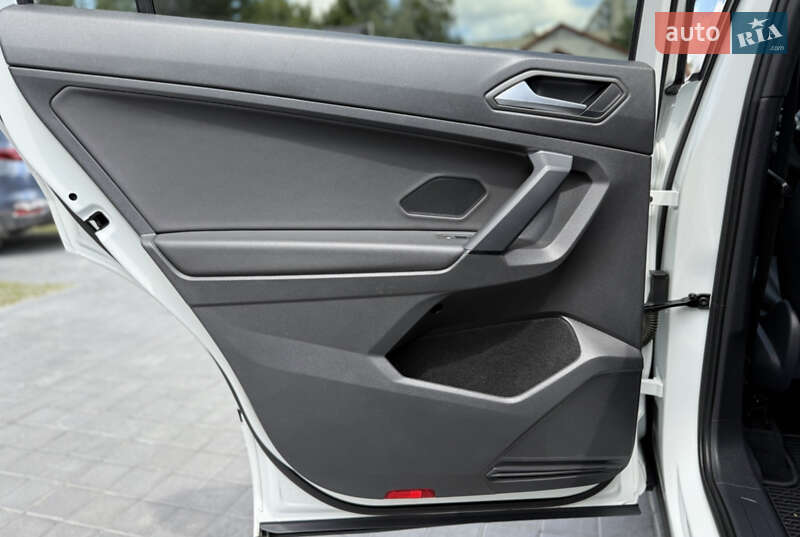 Внедорожник / Кроссовер Volkswagen Tiguan 2019 в Львове фото 46 Внедорожник / Кроссовер Volkswagen Tiguan 2019 в Львове