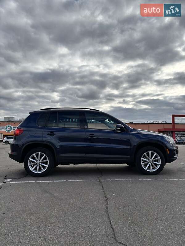 Позашляховик / Кросовер Volkswagen Tiguan 2017 в Києві