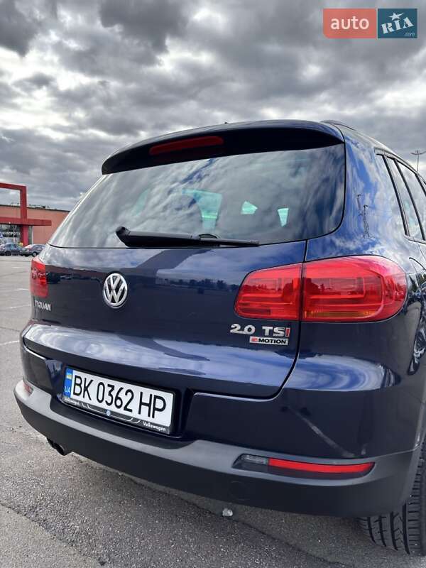 Позашляховик / Кросовер Volkswagen Tiguan 2017 в Києві