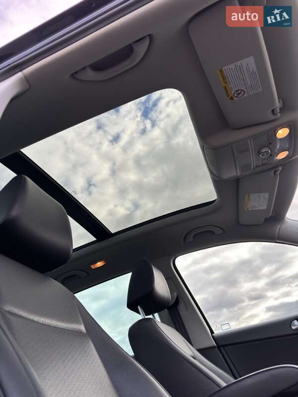 Позашляховик / Кросовер Volkswagen Tiguan 2017 в Києві