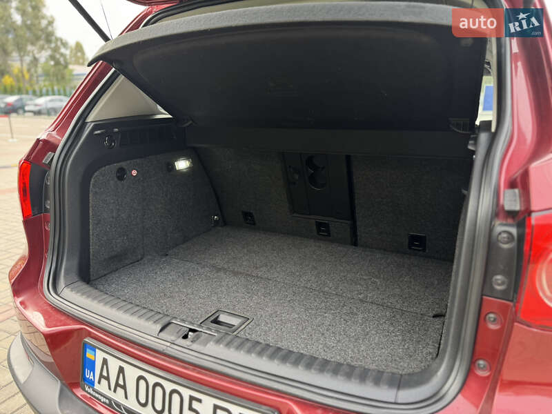 Внедорожник / Кроссовер Volkswagen Tiguan 2008 в Киеве