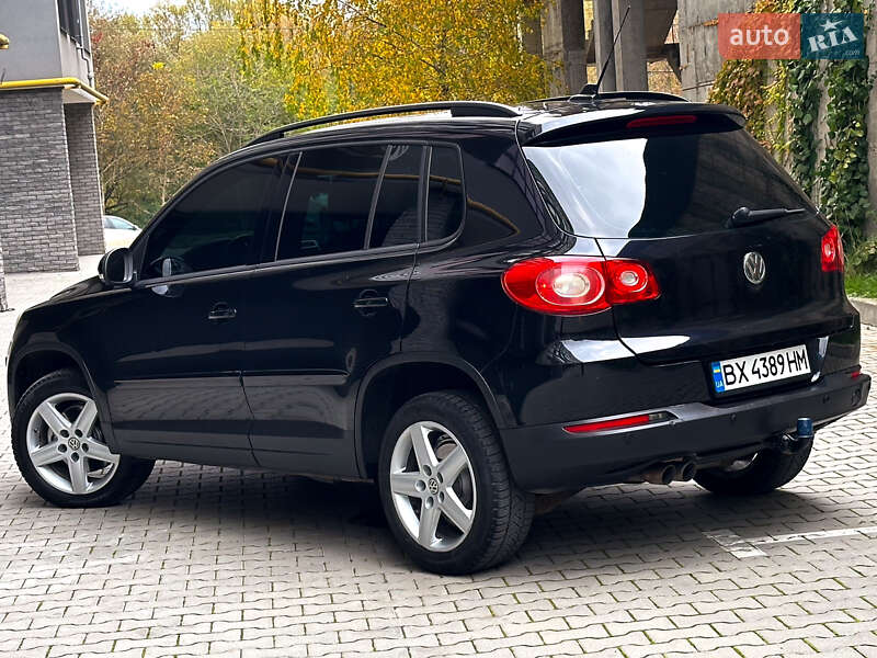 Позашляховик / Кросовер Volkswagen Tiguan 2009 в Хмельницькому