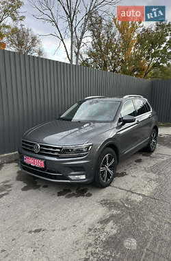 Внедорожник / Кроссовер Volkswagen Tiguan 2017 в Тернополе