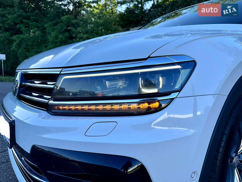 Внедорожник / Кроссовер Volkswagen Tiguan 2017 в Киеве