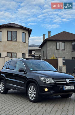 Внедорожник / Кроссовер Volkswagen Tiguan 2012 в Одессе