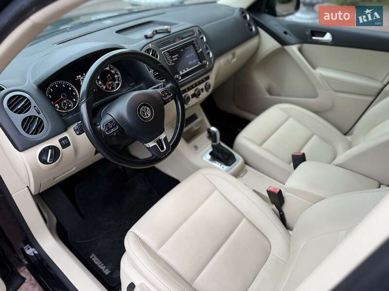 Внедорожник / Кроссовер Volkswagen Tiguan 2017 в Стрые