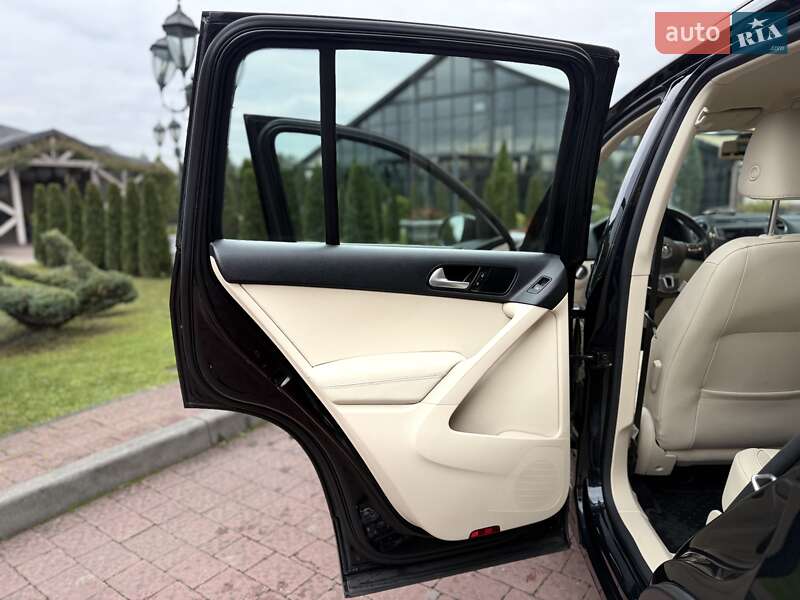 Внедорожник / Кроссовер Volkswagen Tiguan 2017 в Стрые