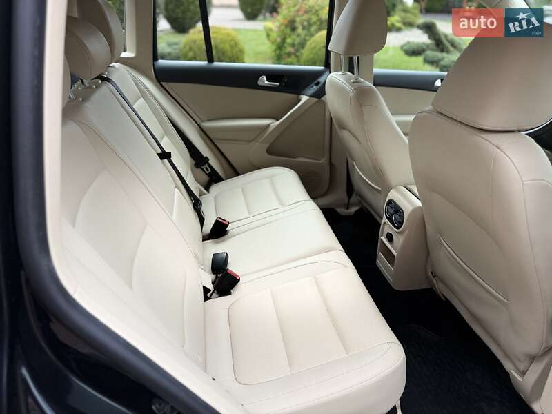 Внедорожник / Кроссовер Volkswagen Tiguan 2017 в Стрые