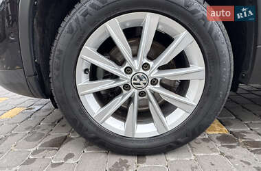 Позашляховик / Кросовер Volkswagen Tiguan 2013 в  фото 14 Позашляховик / Кросовер Volkswagen Tiguan 2013 в