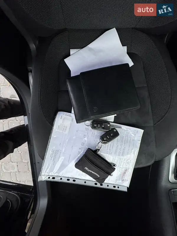 Внедорожник / Кроссовер Volkswagen Tiguan 2013 в Киеве документ 2 фото Внедорожник / Кроссовер Volkswagen Tiguan 2013 в Киеве документ