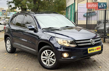 Позашляховик / Кросовер Volkswagen Tiguan 2016 в Миколаєві