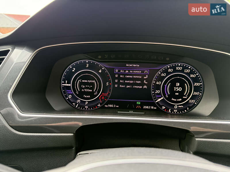 Внедорожник / Кроссовер Volkswagen Tiguan 2017 в Ужгороде
