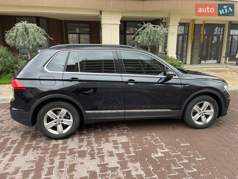 Позашляховик / Кросовер Volkswagen Tiguan 2017 в Києві