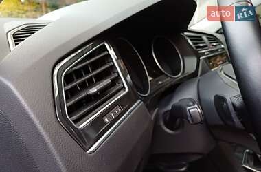 Позашляховик / Кросовер Volkswagen Tiguan 2022 в  фото 55 Позашляховик / Кросовер Volkswagen Tiguan 2022 в