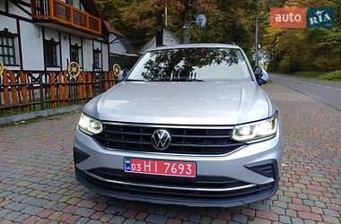 Позашляховик / Кросовер Volkswagen Tiguan 2022 в  фото 83 Позашляховик / Кросовер Volkswagen Tiguan 2022 в