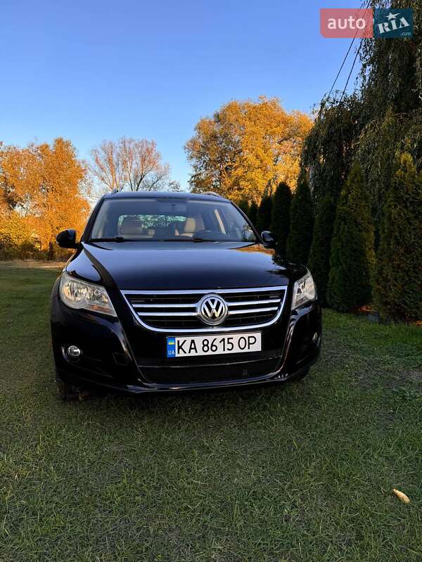 Volkswagen Tiguan 2010 Volkswagen Tiguan 2010