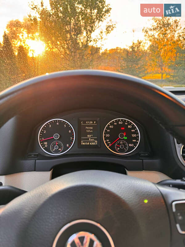 Внедорожник / Кроссовер Volkswagen Tiguan 2010 в Киеве