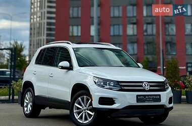 Внедорожник / Кроссовер Volkswagen Tiguan 2016 в Киеве
