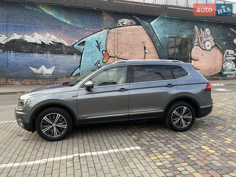 Внедорожник / Кроссовер Volkswagen Tiguan 2018 в Луцке фото 3 Внедорожник / Кроссовер Volkswagen Tiguan 2018 в Луцке