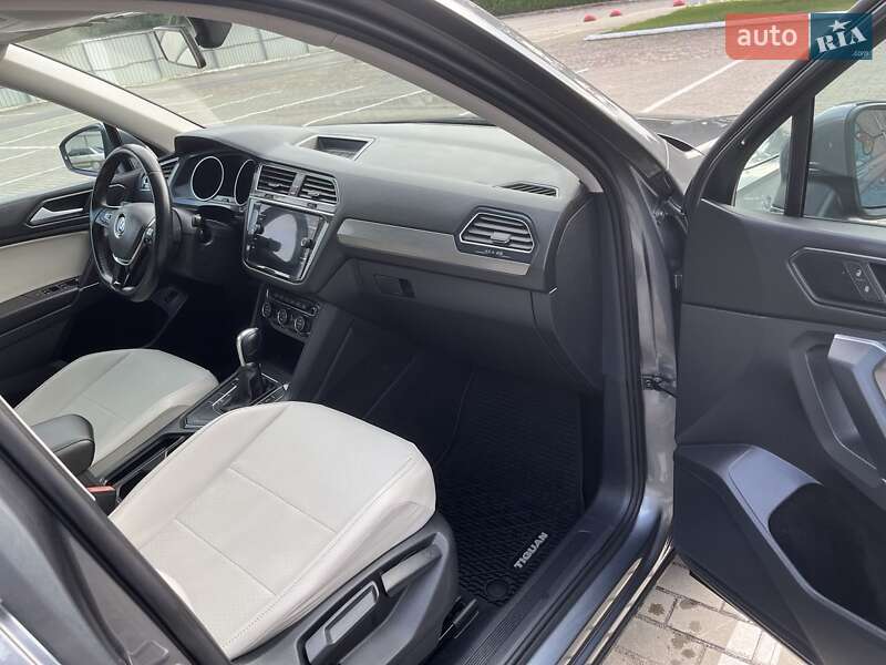 Внедорожник / Кроссовер Volkswagen Tiguan 2018 в Луцке фото 32 Внедорожник / Кроссовер Volkswagen Tiguan 2018 в Луцке