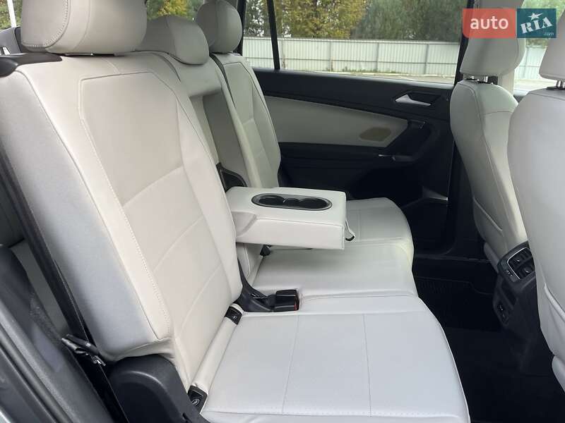 Внедорожник / Кроссовер Volkswagen Tiguan 2018 в Луцке фото 34 Внедорожник / Кроссовер Volkswagen Tiguan 2018 в Луцке