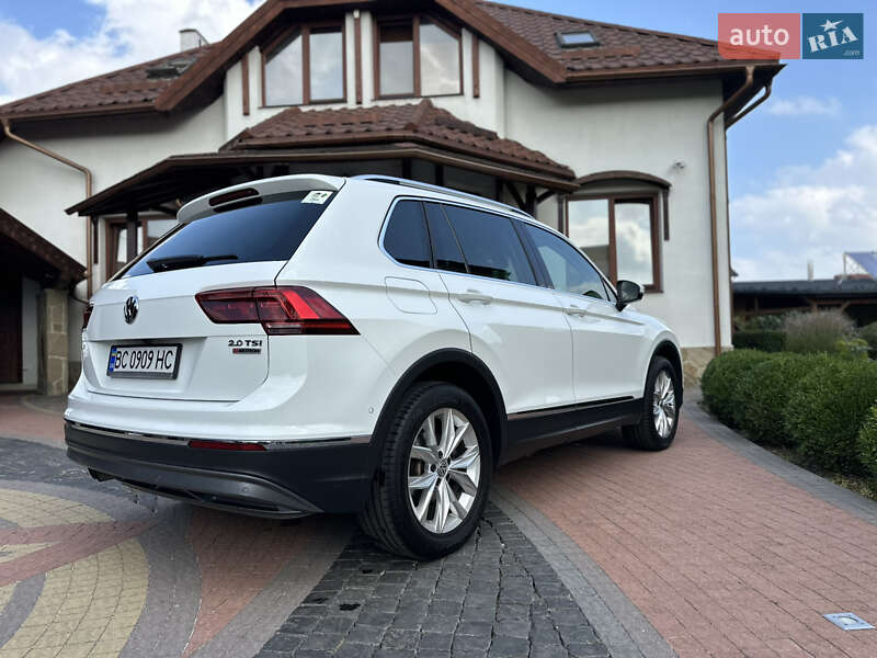 Внедорожник / Кроссовер Volkswagen Tiguan 2017 в Львове