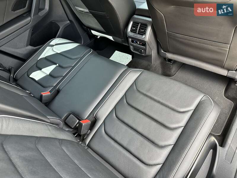 Внедорожник / Кроссовер Volkswagen Tiguan 2022 в Одессе