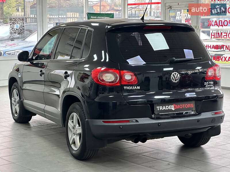 Внедорожник / Кроссовер Volkswagen Tiguan 2010 в Киеве