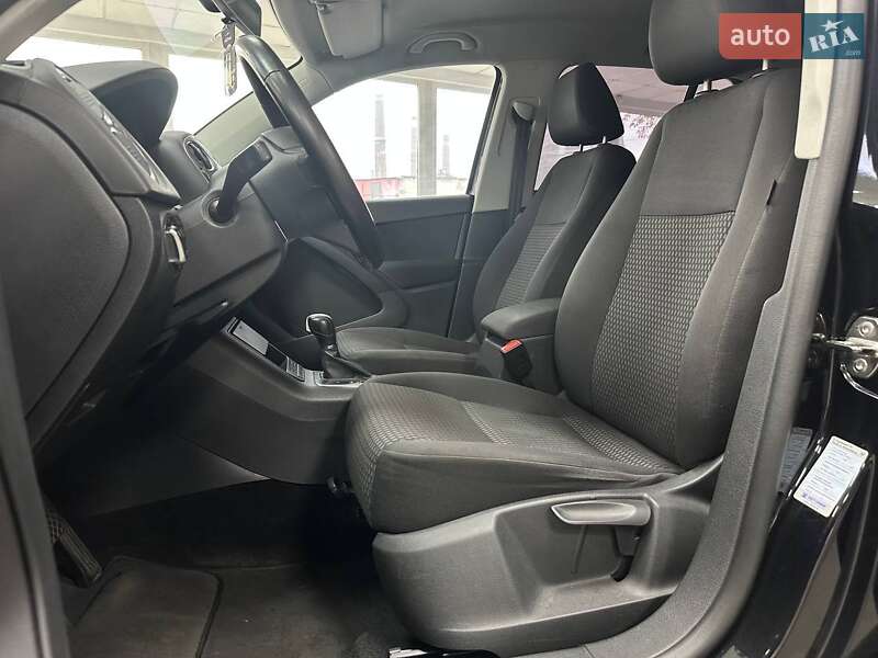 Внедорожник / Кроссовер Volkswagen Tiguan 2010 в Киеве