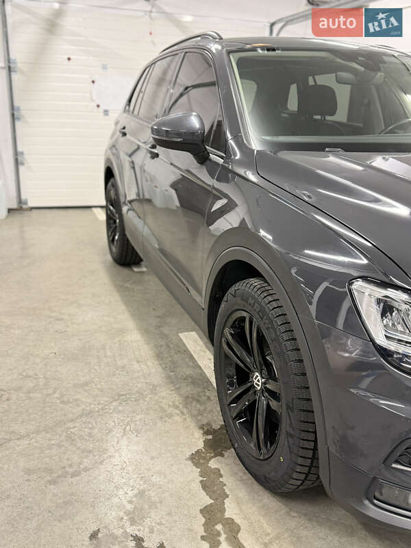 Позашляховик / Кросовер Volkswagen Tiguan 2018 в Києві фото 2 Позашляховик / Кросовер Volkswagen Tiguan 2018 в Києві