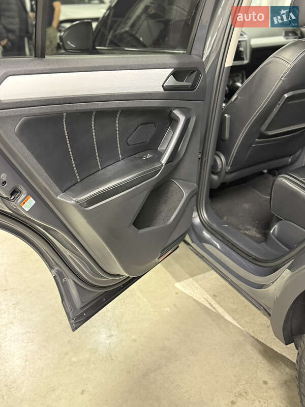 Позашляховик / Кросовер Volkswagen Tiguan 2018 в Києві фото 10 Позашляховик / Кросовер Volkswagen Tiguan 2018 в Києві