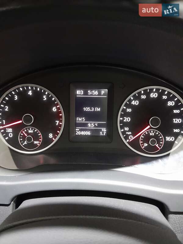 Позашляховик / Кросовер Volkswagen Tiguan 2012 в Кам'янець-Подільському