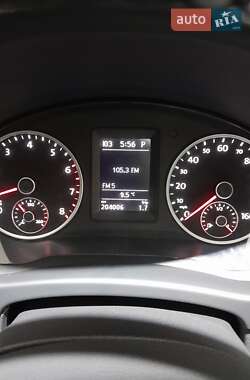 Внедорожник / Кроссовер Volkswagen Tiguan 2012 в 