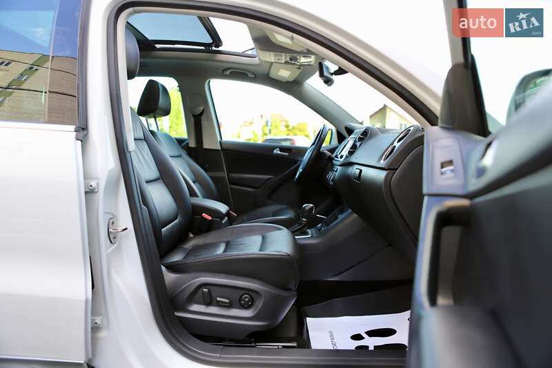 Позашляховик / Кросовер Volkswagen Tiguan 2017 в Дрогобичі