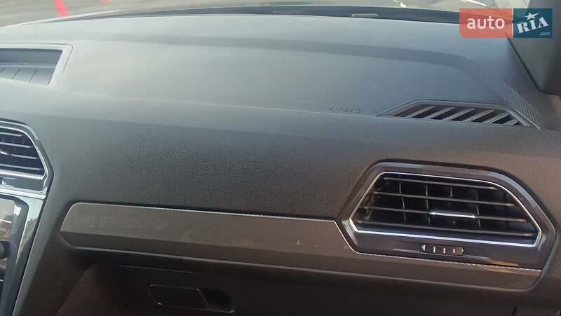 Внедорожник / Кроссовер Volkswagen Tiguan 2023 в Днепре